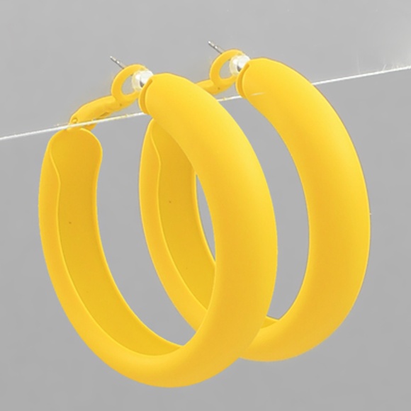 Color Coated Metal Hoops - Picture 1 of 2